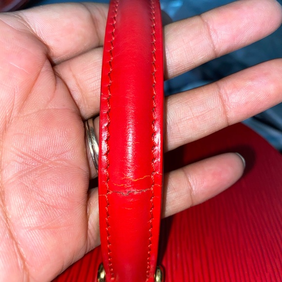 Louis Vuitton Epi Cannes - Picture 6 of 9